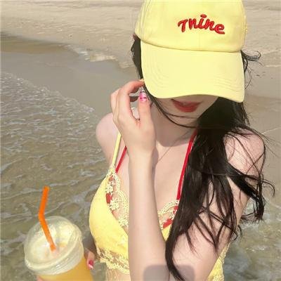 战火中的女神